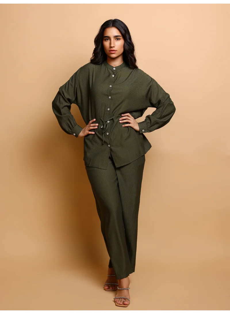 IKKXA Modern Two-Piece Outfit Oversize Shirt and Pants Crystal Embroidery Details IK476 Green